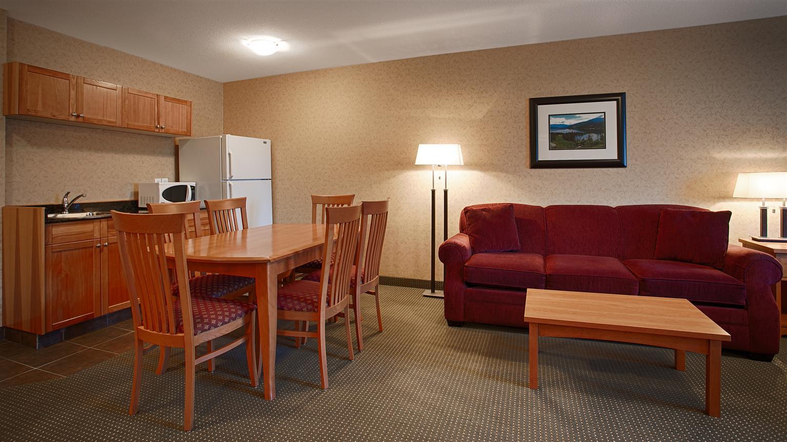 Best Western Sicamous Inn Bagian luar foto